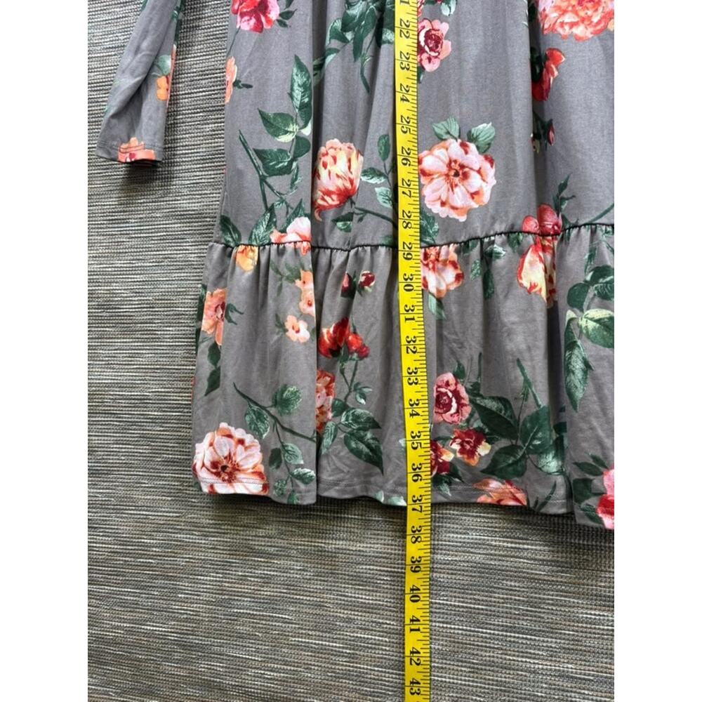 Haptics Gray Floral V-Neck Mini Dress - Picture 6 of 6